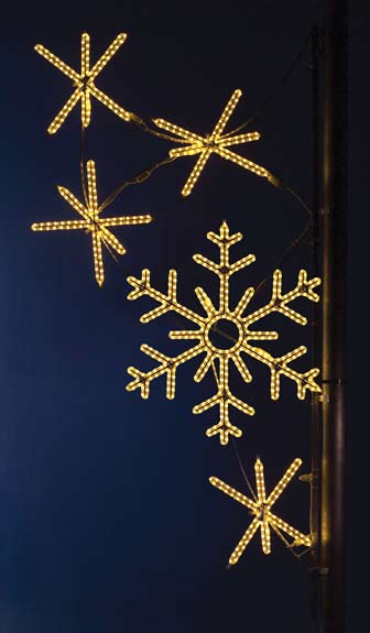 Snowflake Cascade Pole Decoration in Warm White