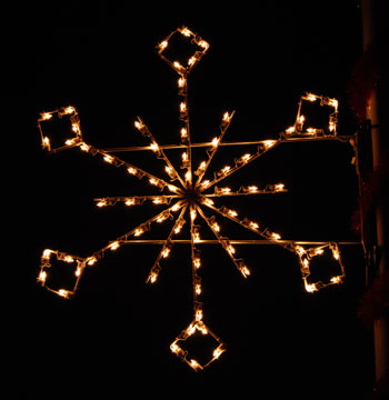 Pole Mount Silhouette Winter Snowflake, Pole Mount 5 Feet