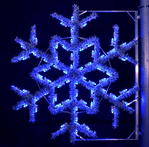 Blue Garland Snowflake, 4 Ft. Pole Decoration