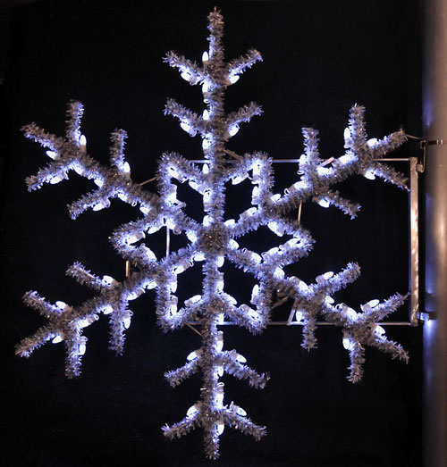 Garland Snowflake, 5 Ft. Pole Decoration in Pure White