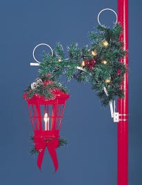 Pole Mount Red Deluxe Lantern Scroll Garland 